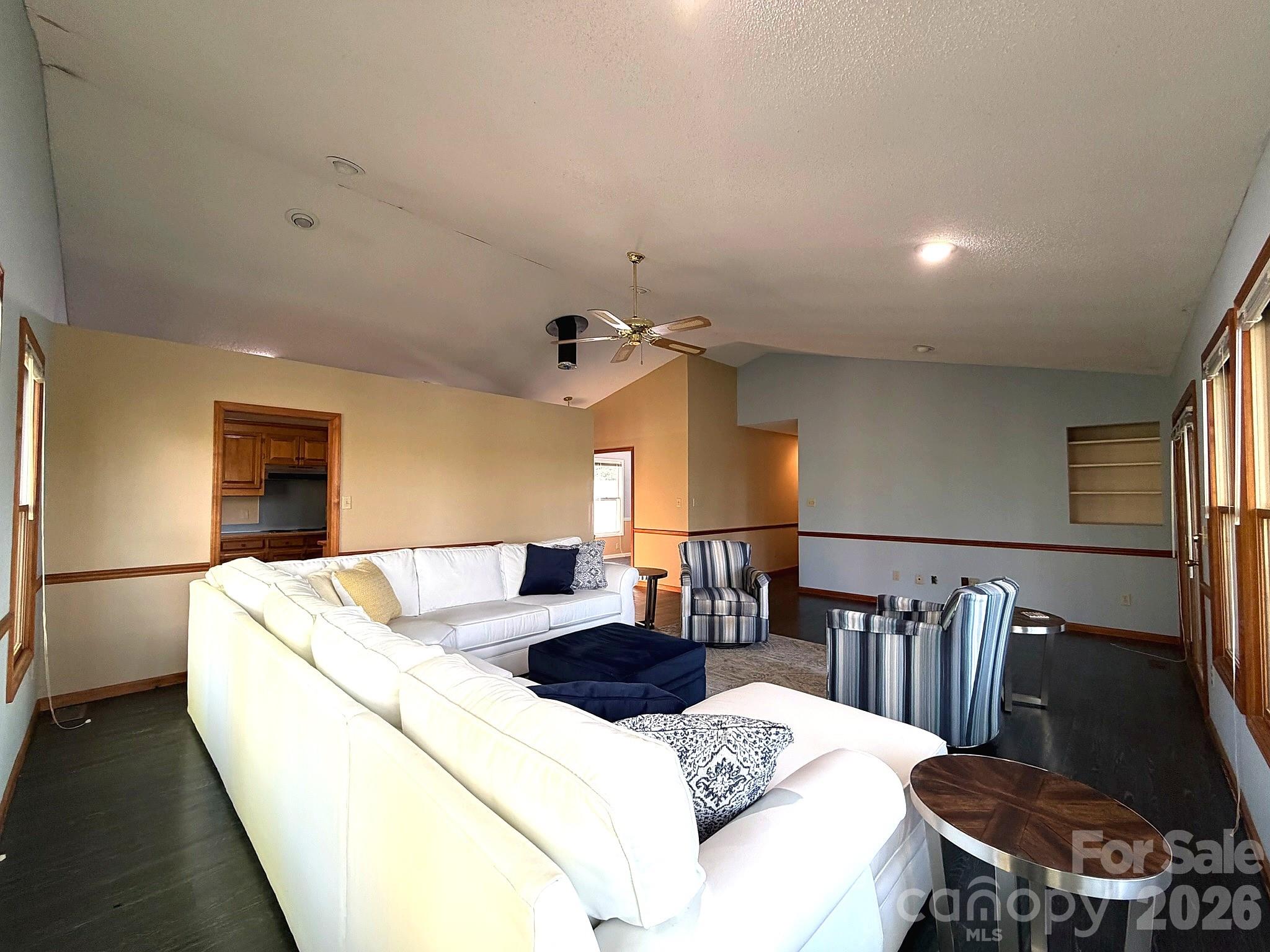 42484 Moonshine Drive — New London