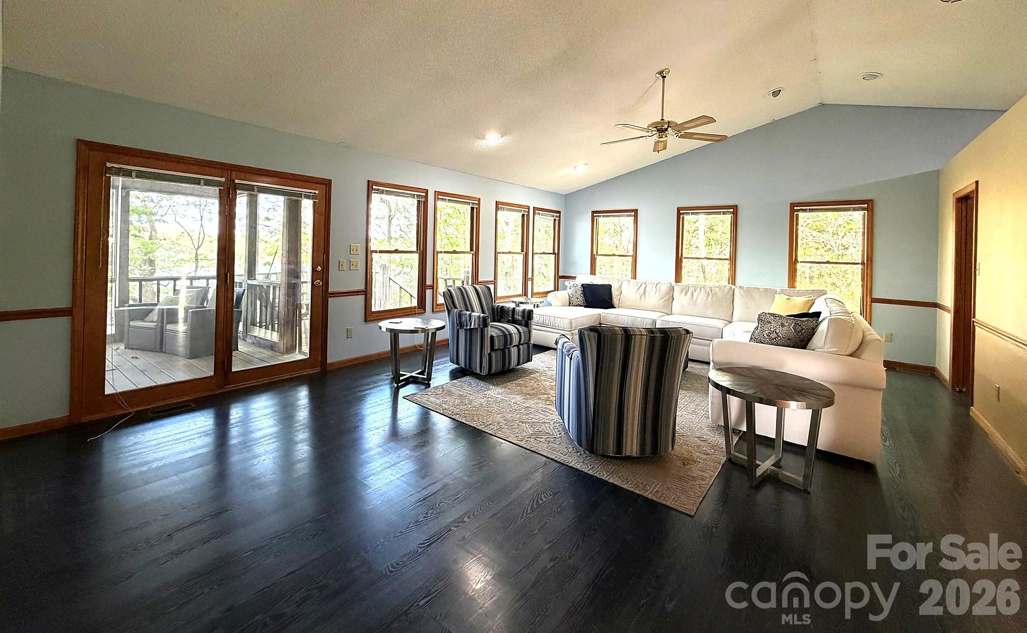 42484 Moonshine Drive — New London