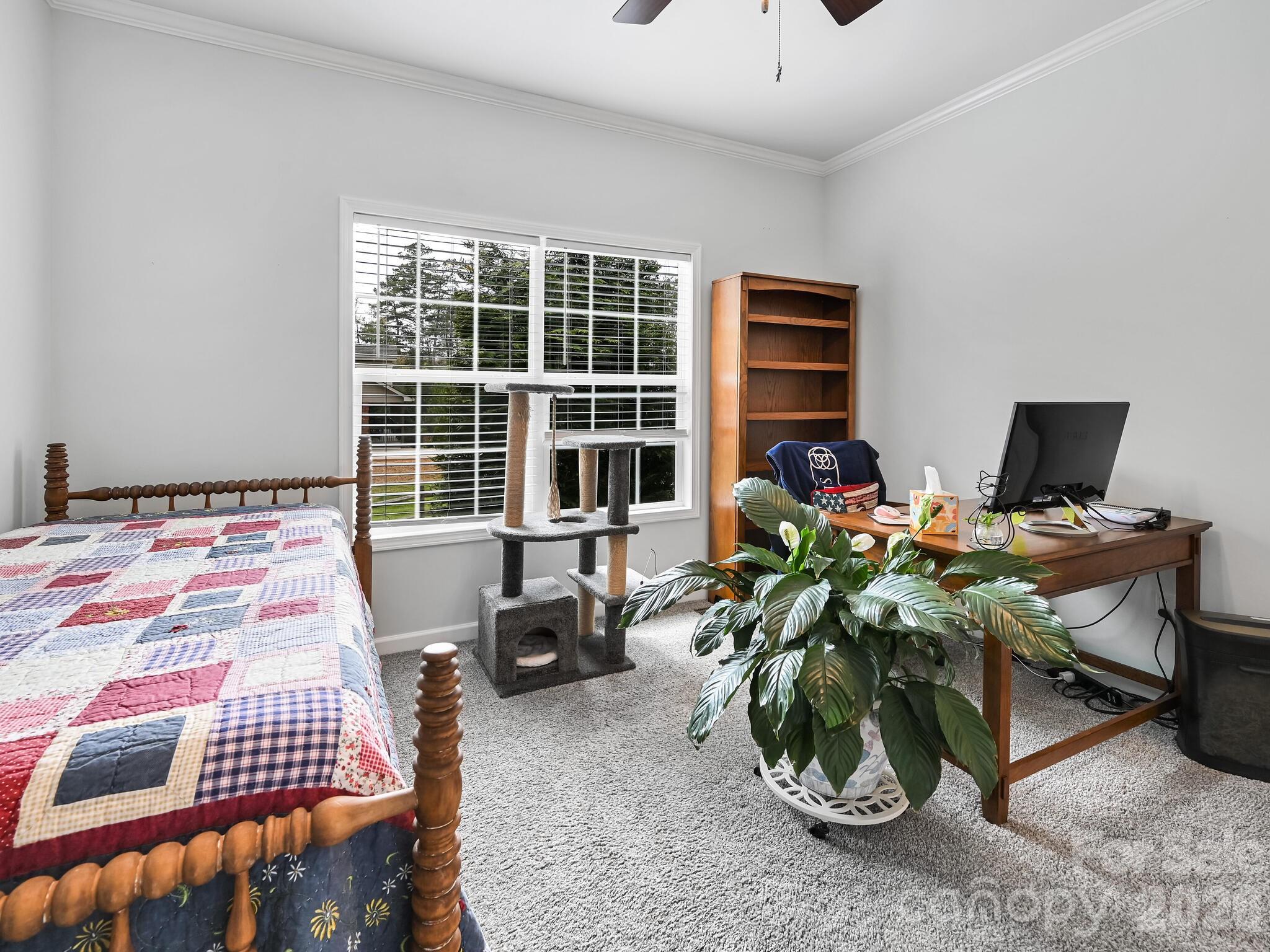 241 West Sunset Ridge Drive — Etowah