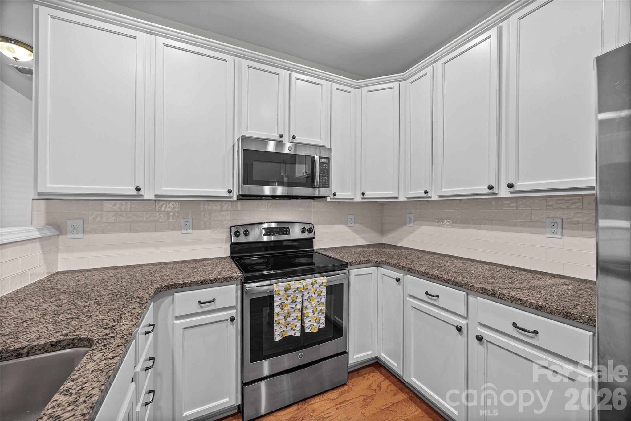 2086 Shady Pond Drive — Lake Wylie