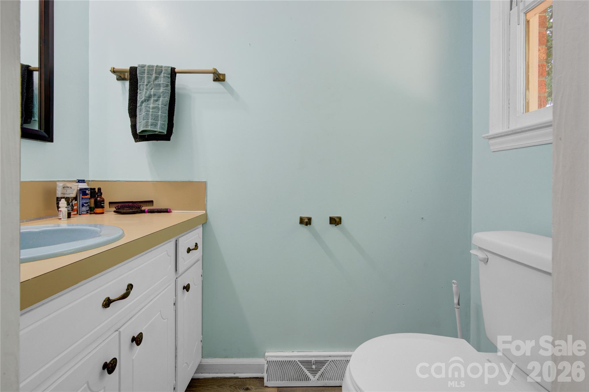 7065 Fieldcrest Lane — Denver