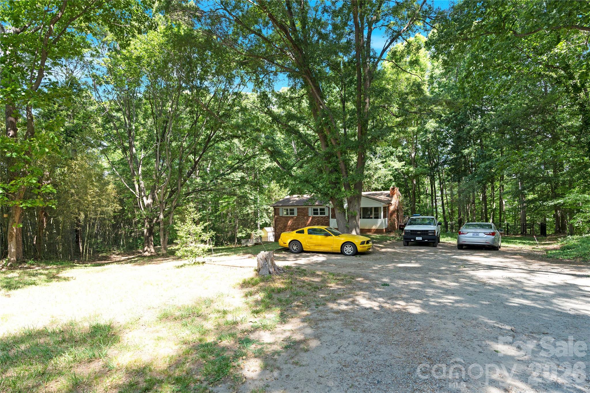 7065 Fieldcrest Lane — Denver