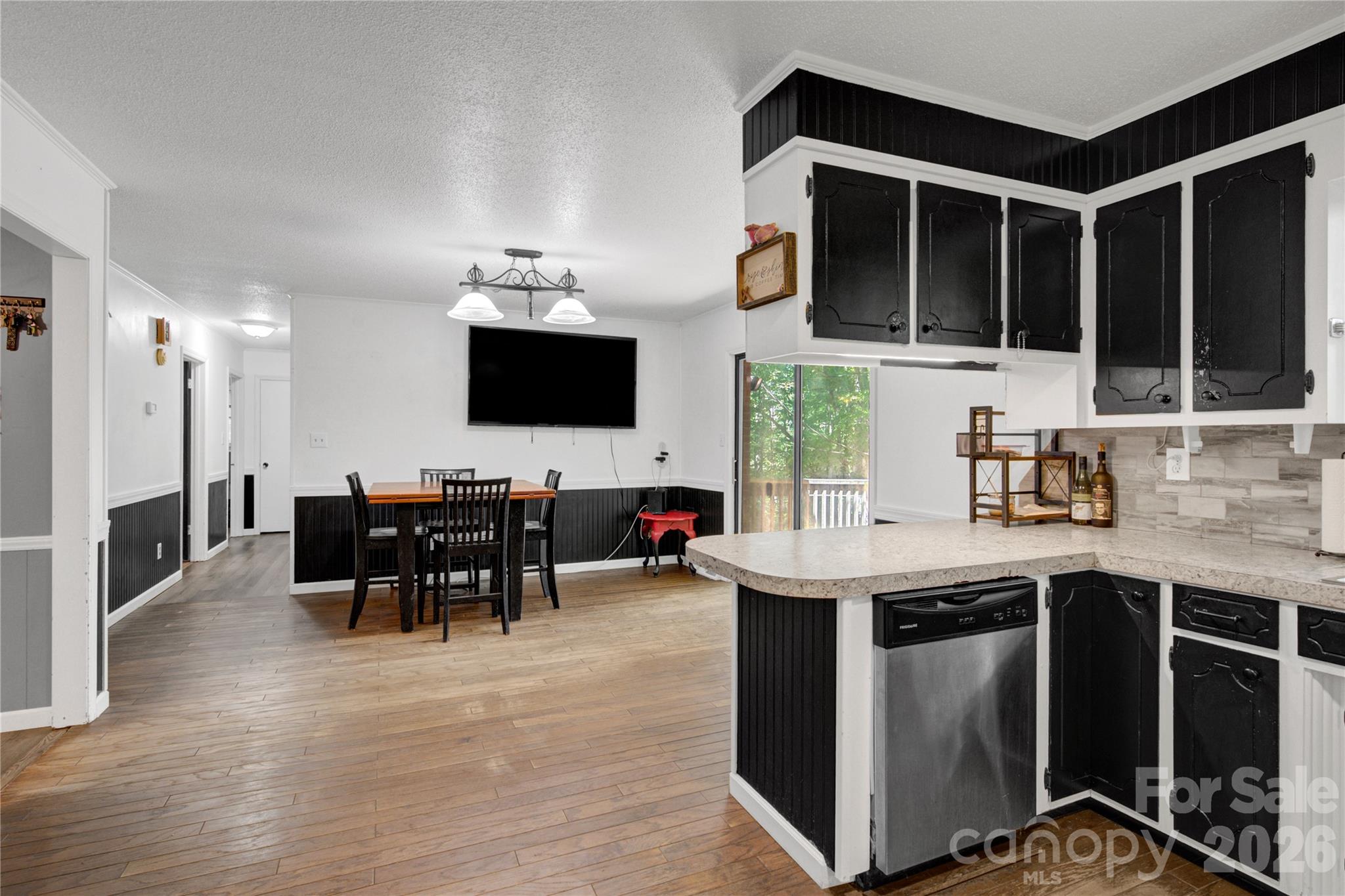 7065 Fieldcrest Lane — Denver