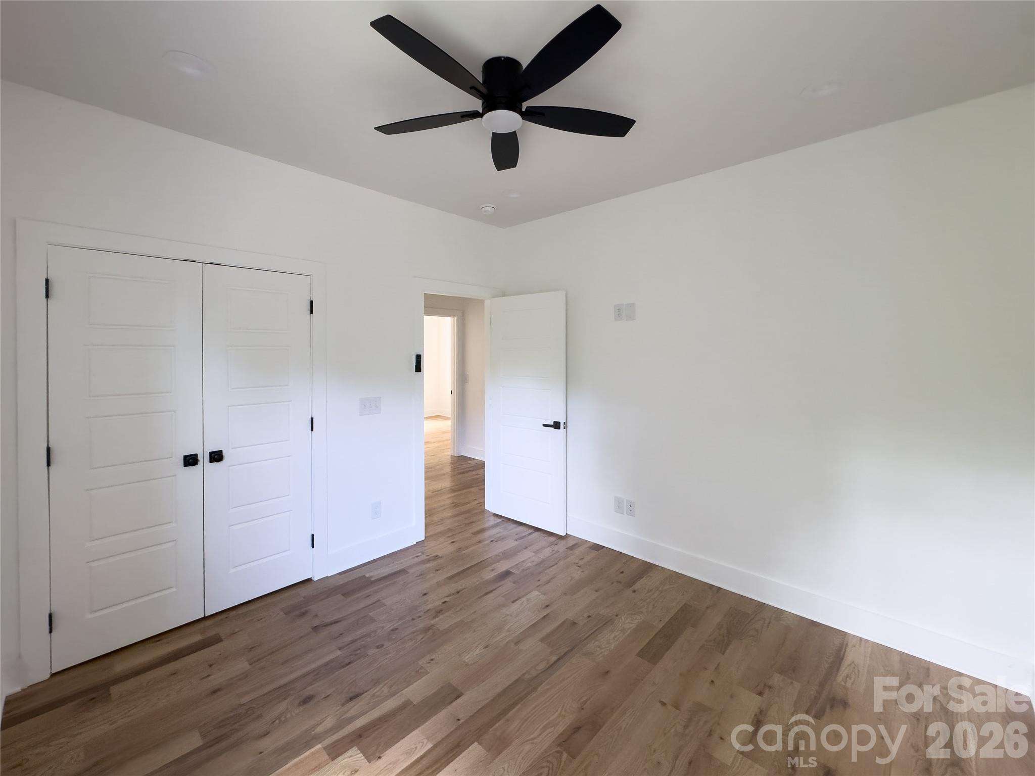 6265 Riviera Run Estates Drive — Hickory