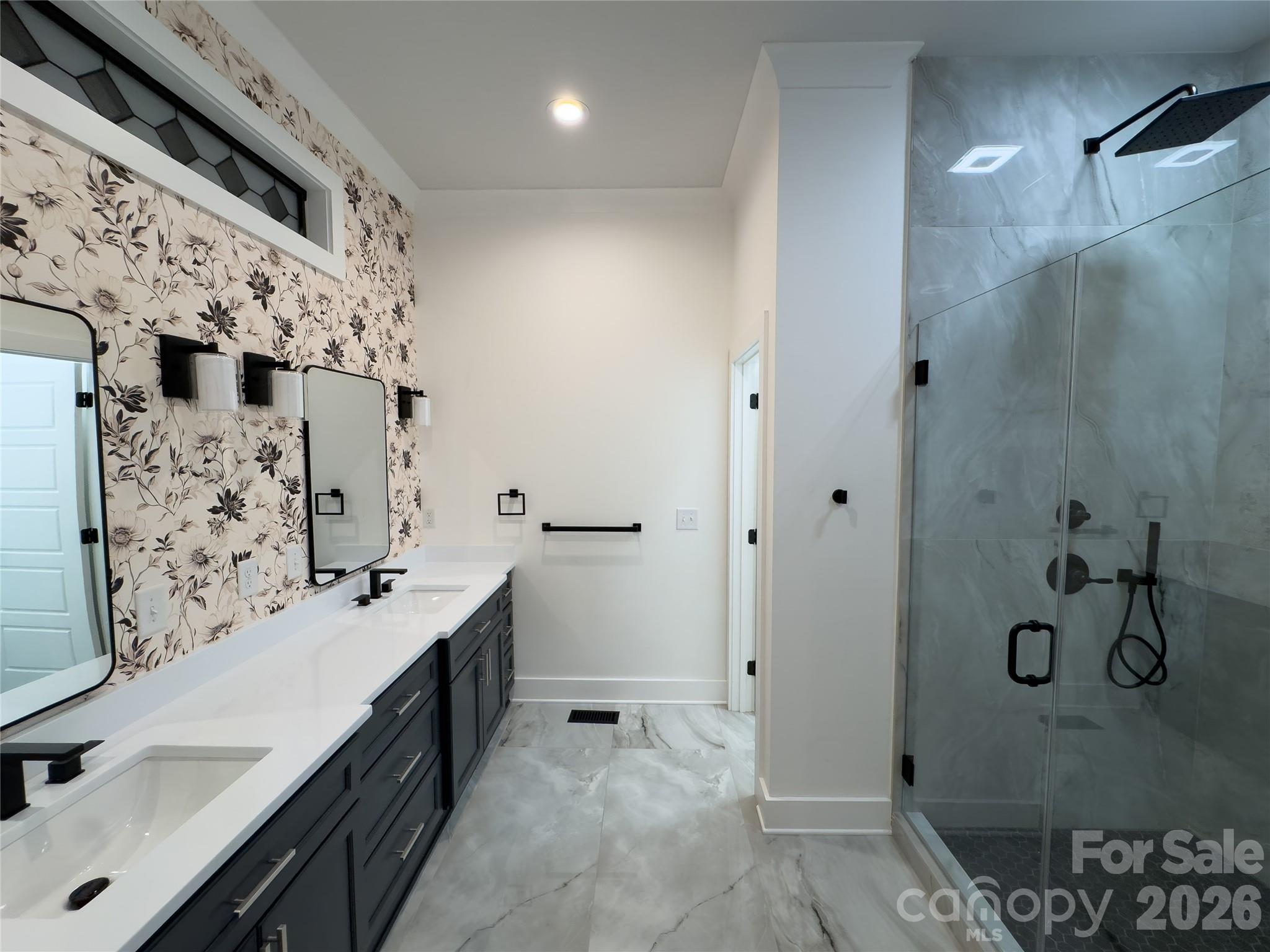 6265 Riviera Run Estates Drive — Hickory