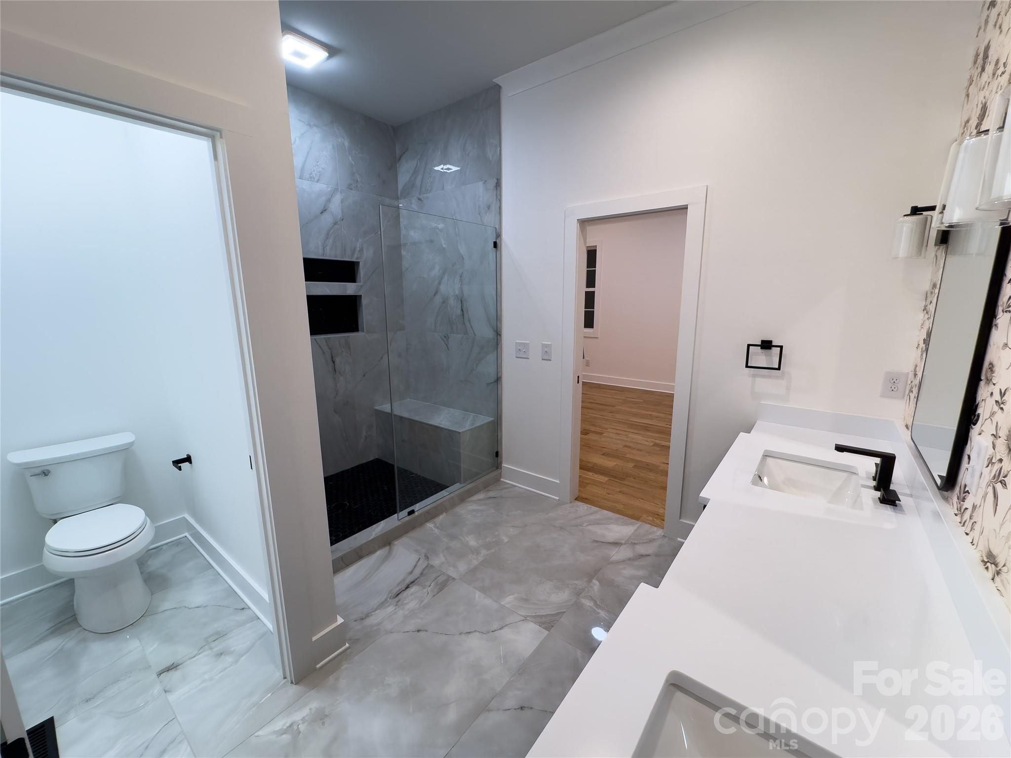 6265 Riviera Run Estates Drive — Hickory
