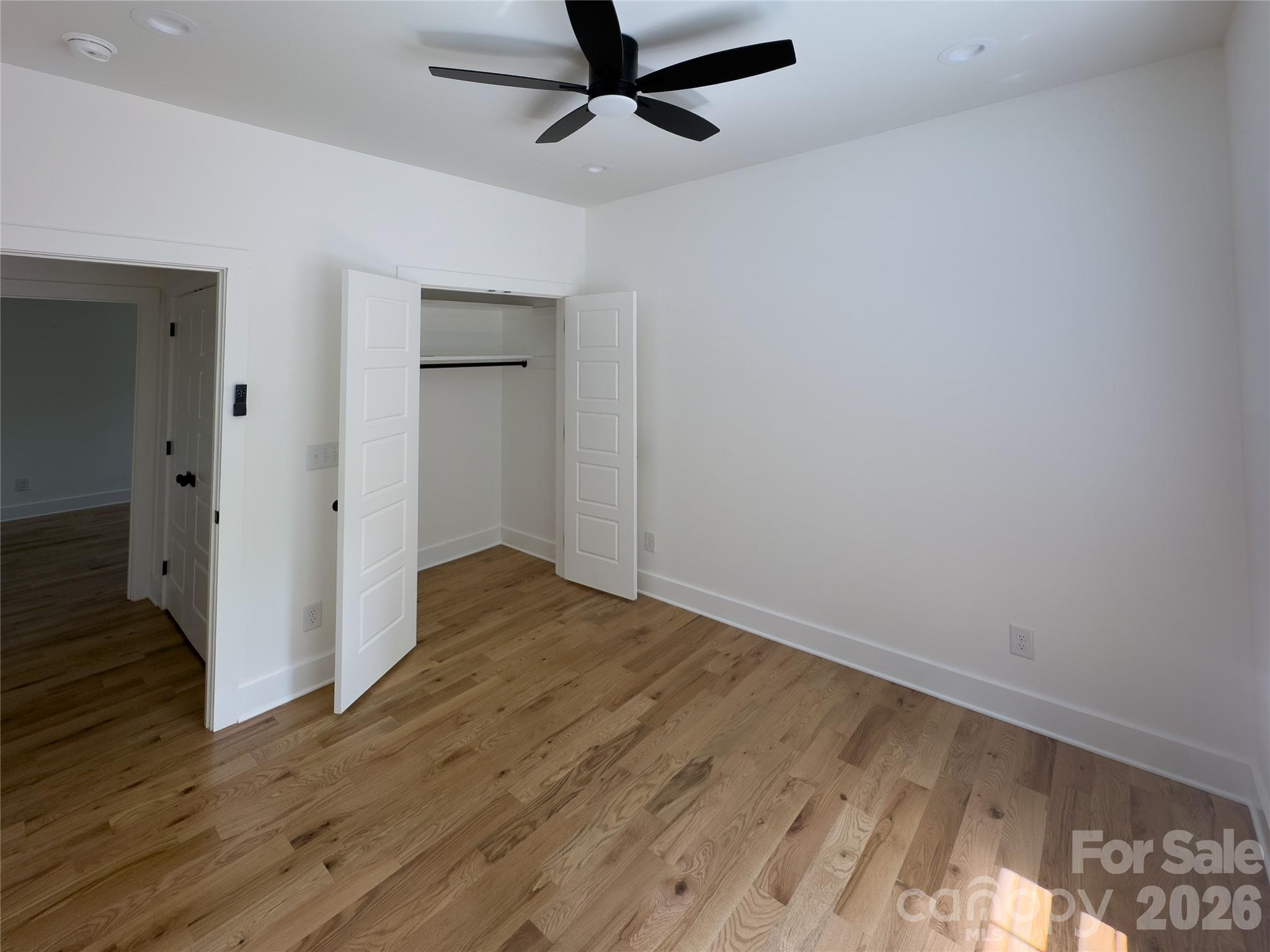 6265 Riviera Run Estates Drive — Hickory
