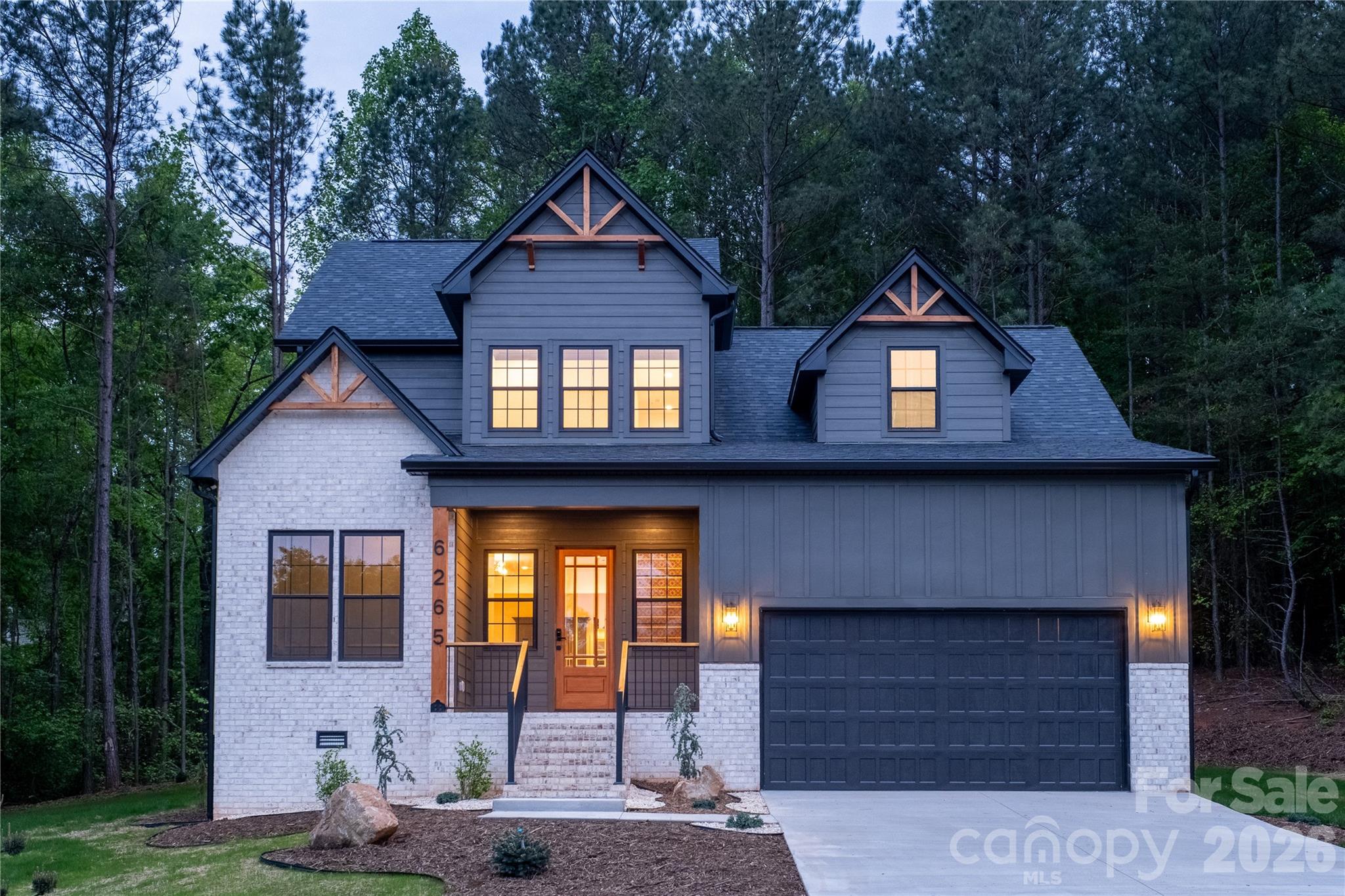 6265 Riviera Run Estates Drive — Hickory