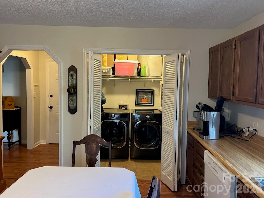 714 Brook Street — Belmont