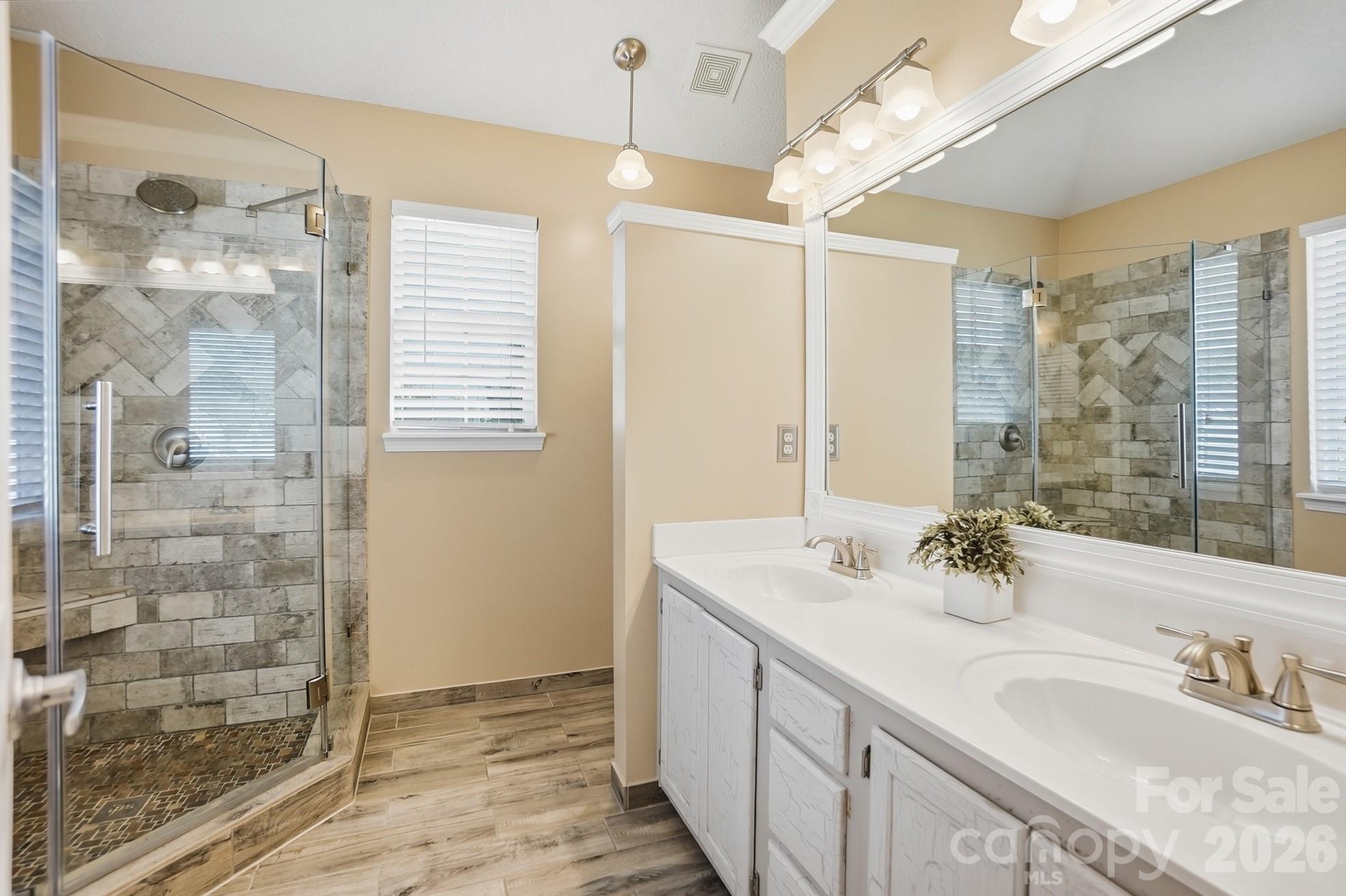 3947 Longwood Drive SW — Concord