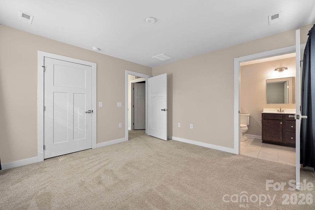 9747 Wardley Drive — Charlotte