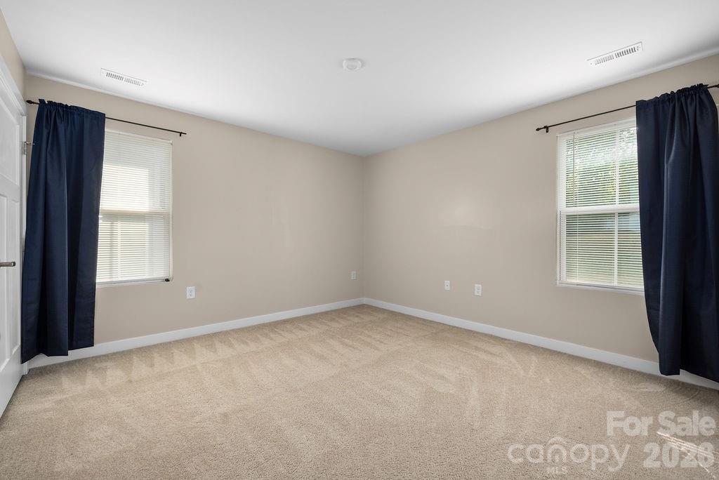 9747 Wardley Drive — Charlotte