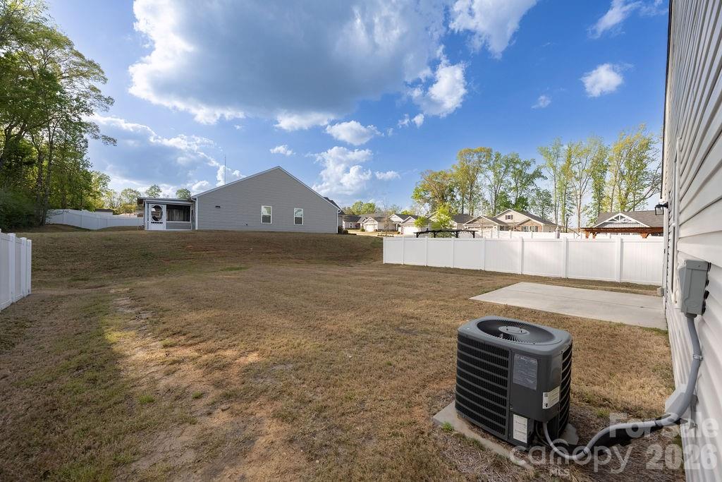 9747 Wardley Drive — Charlotte