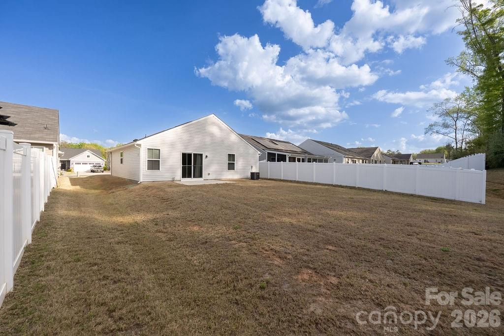 9747 Wardley Drive — Charlotte