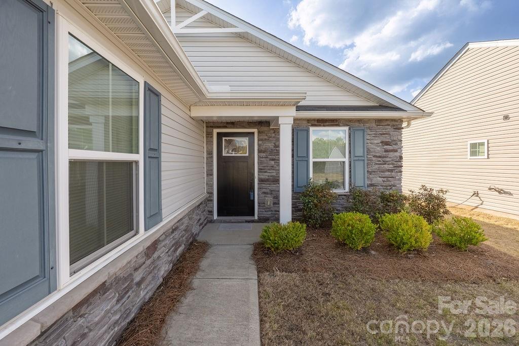 9747 Wardley Drive — Charlotte