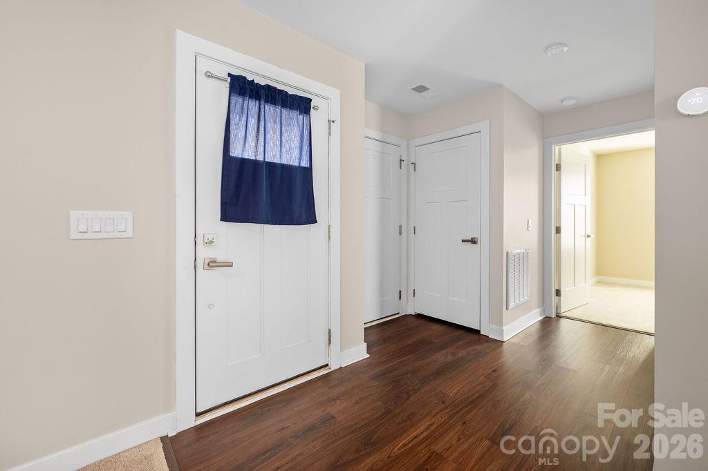 9747 Wardley Drive — Charlotte
