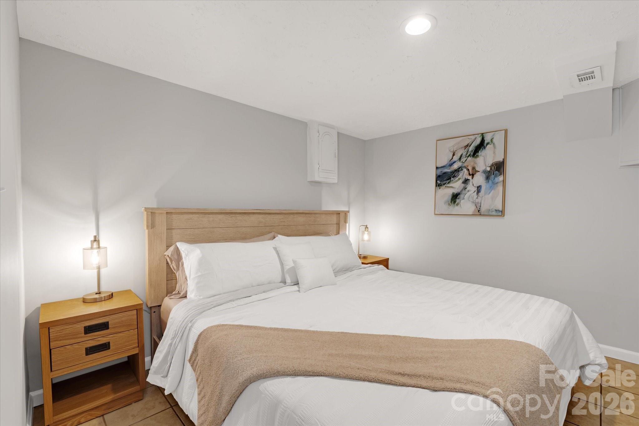 23 Springwood Drive — Asheville