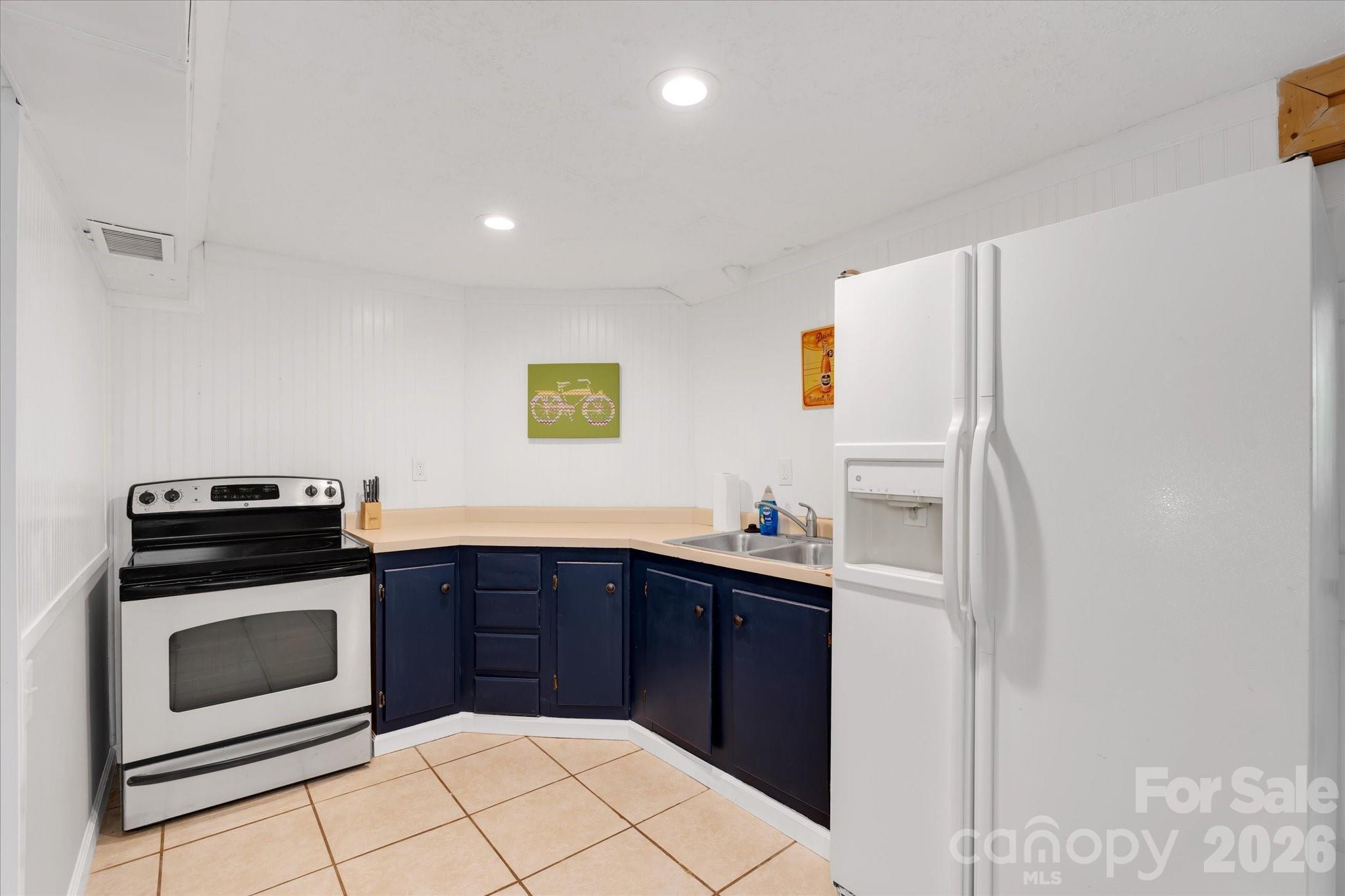 23 Springwood Drive — Asheville