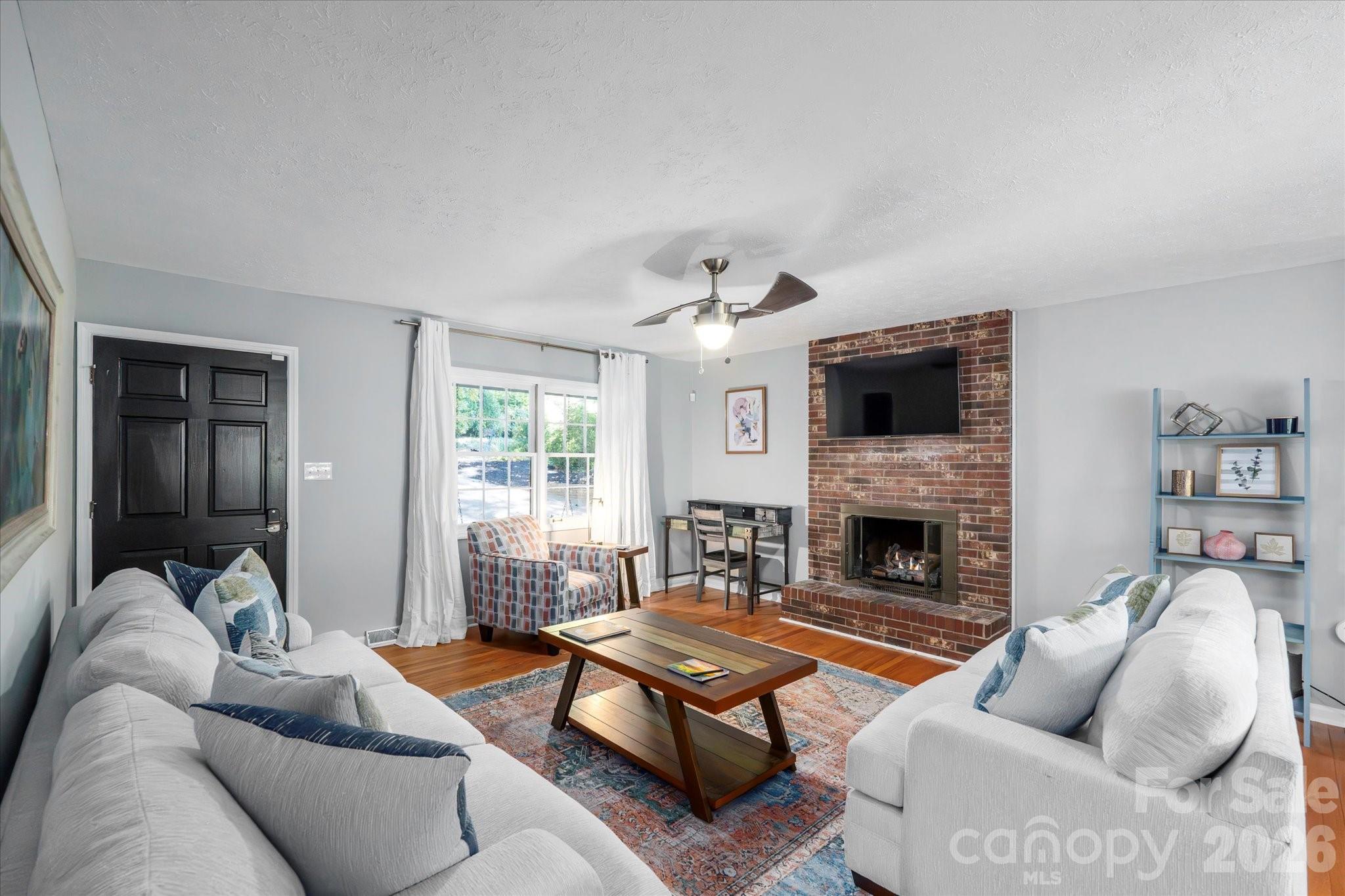 23 Springwood Drive — Asheville