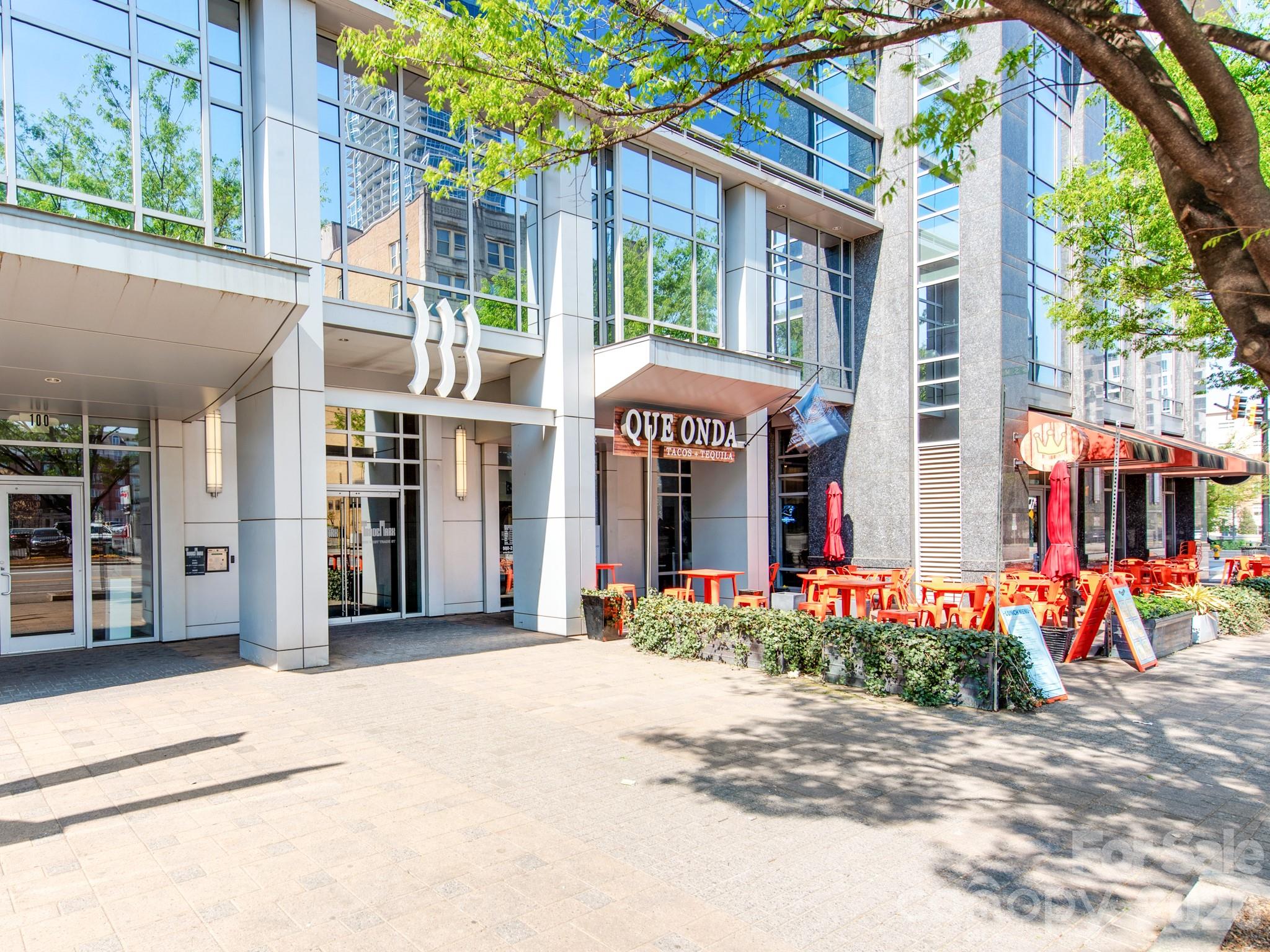 333 W Trade Street — Charlotte