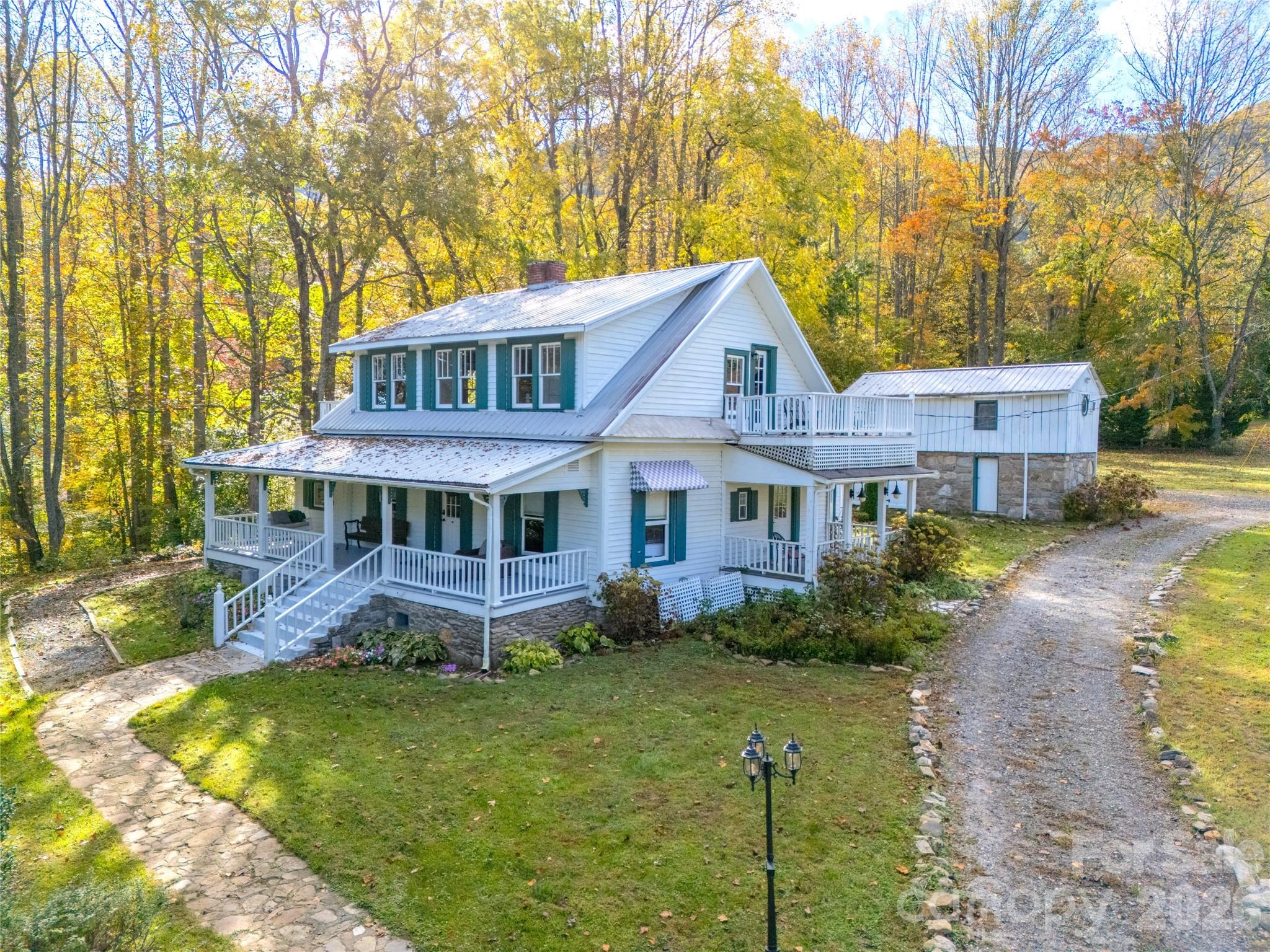125 Timberline Drive — Maggie Valley