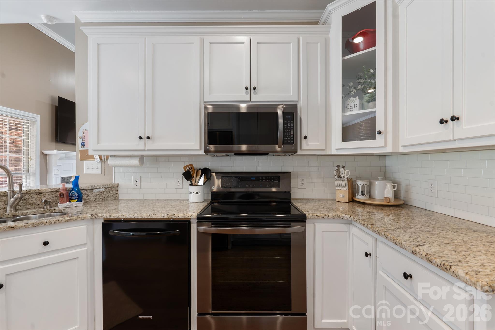2472 Genelia Drive — Claremont