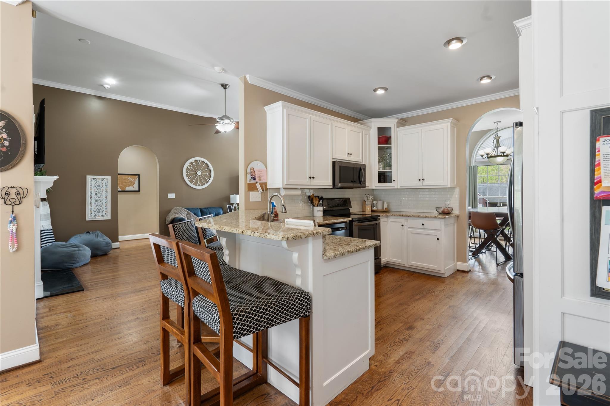 2472 Genelia Drive — Claremont