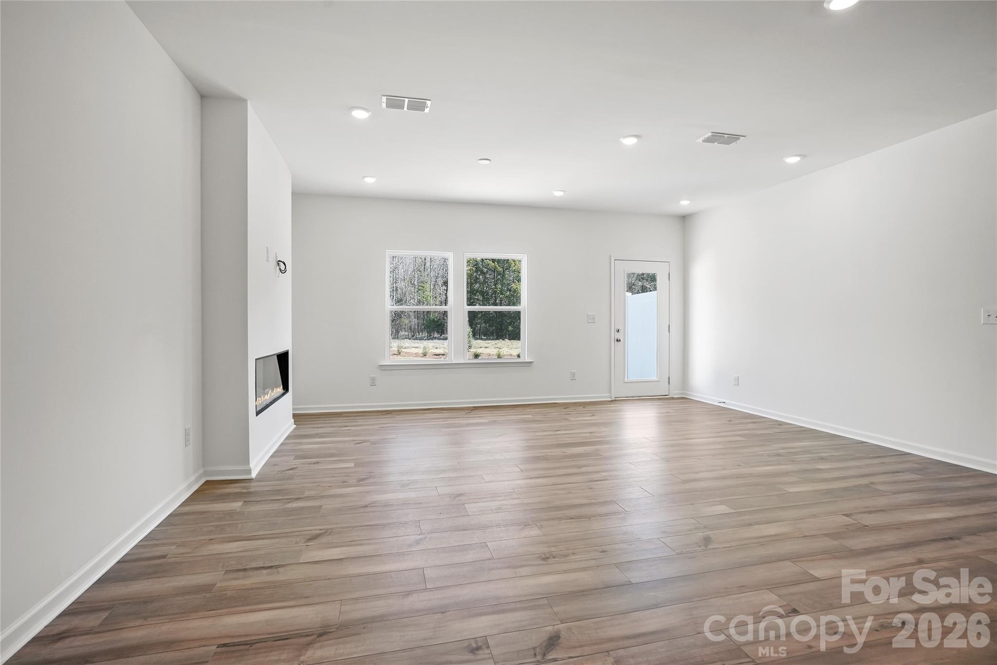 11916 Oak Street — Charlotte