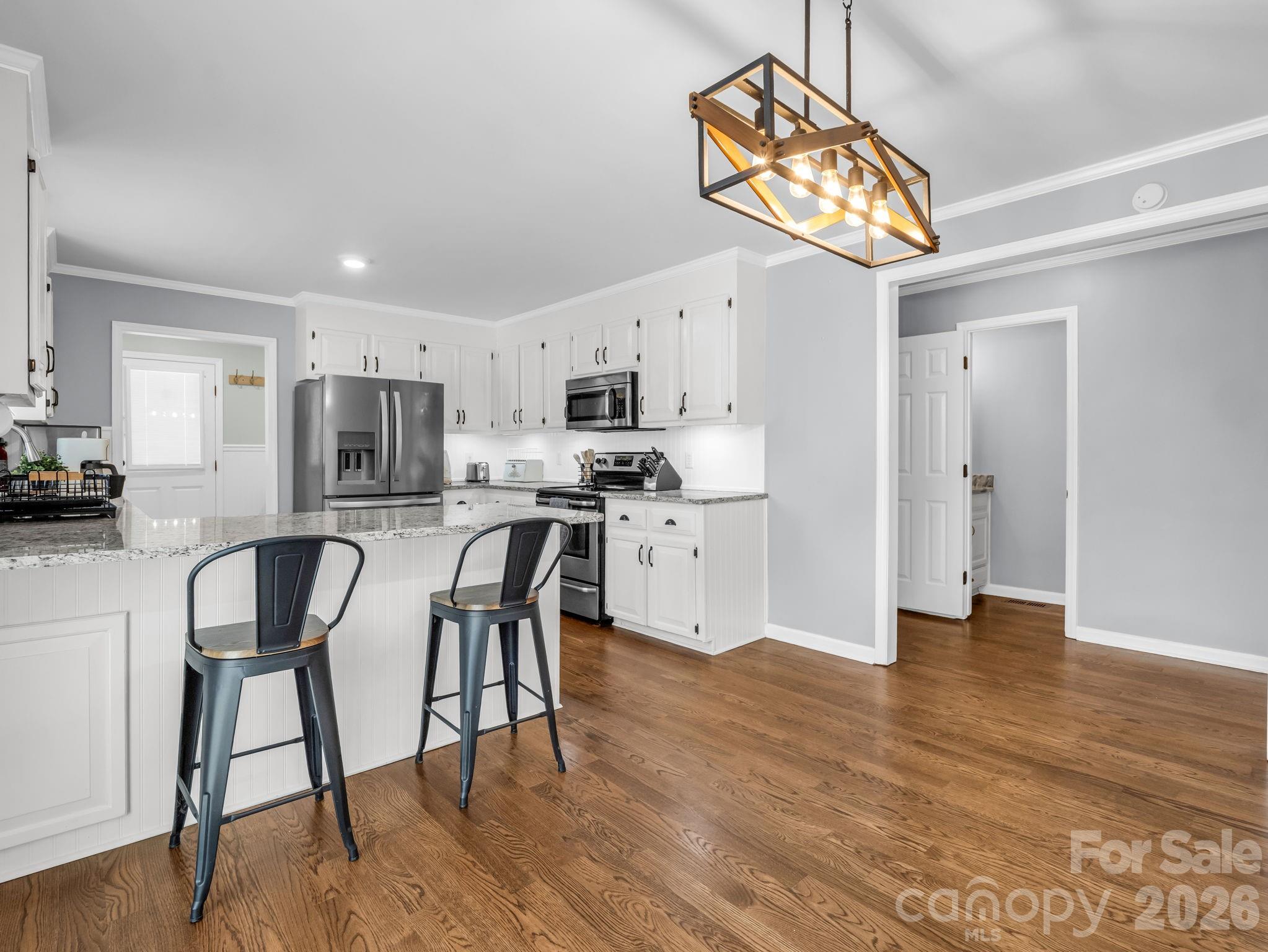 102 Knoll Court — Belmont