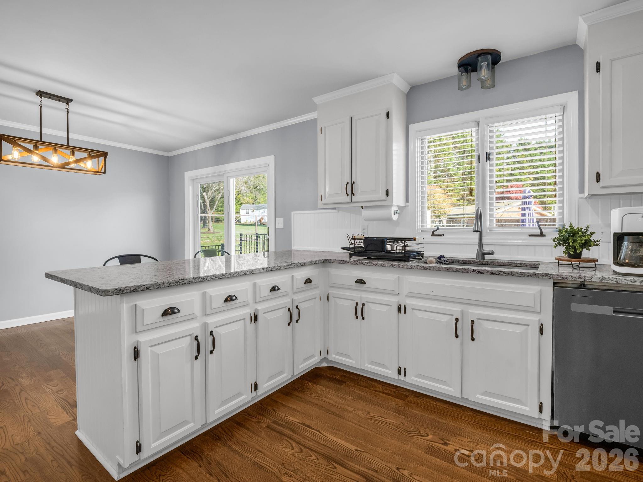 102 Knoll Court — Belmont