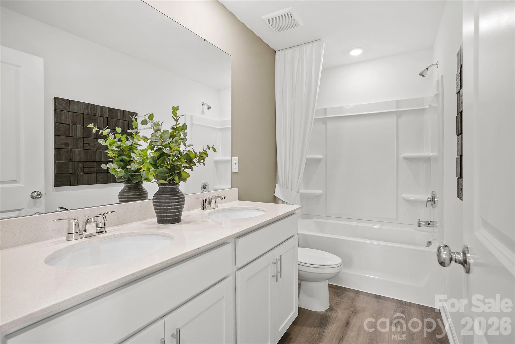 11904 Oak Street — Charlotte