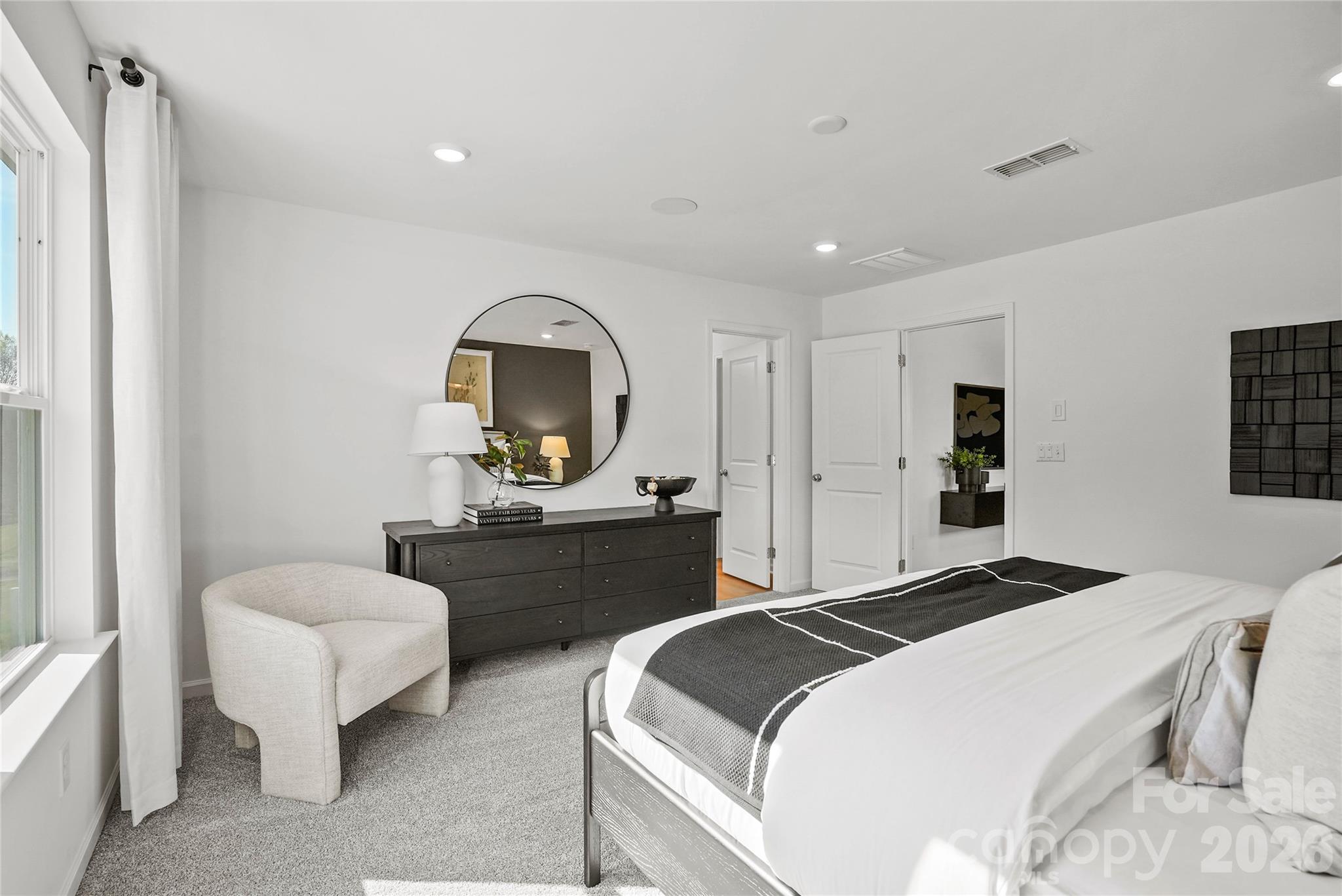 11904 Oak Street — Charlotte
