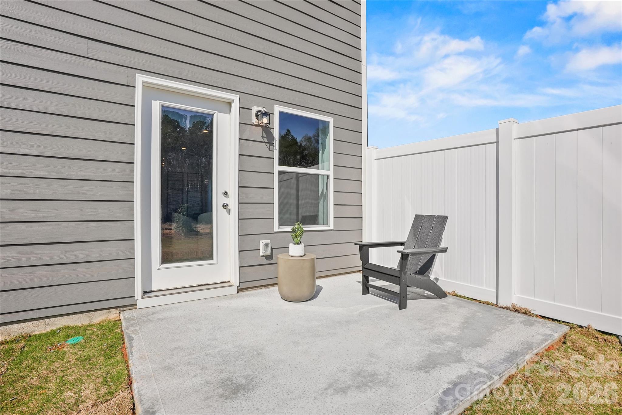 11904 Oak Street — Charlotte