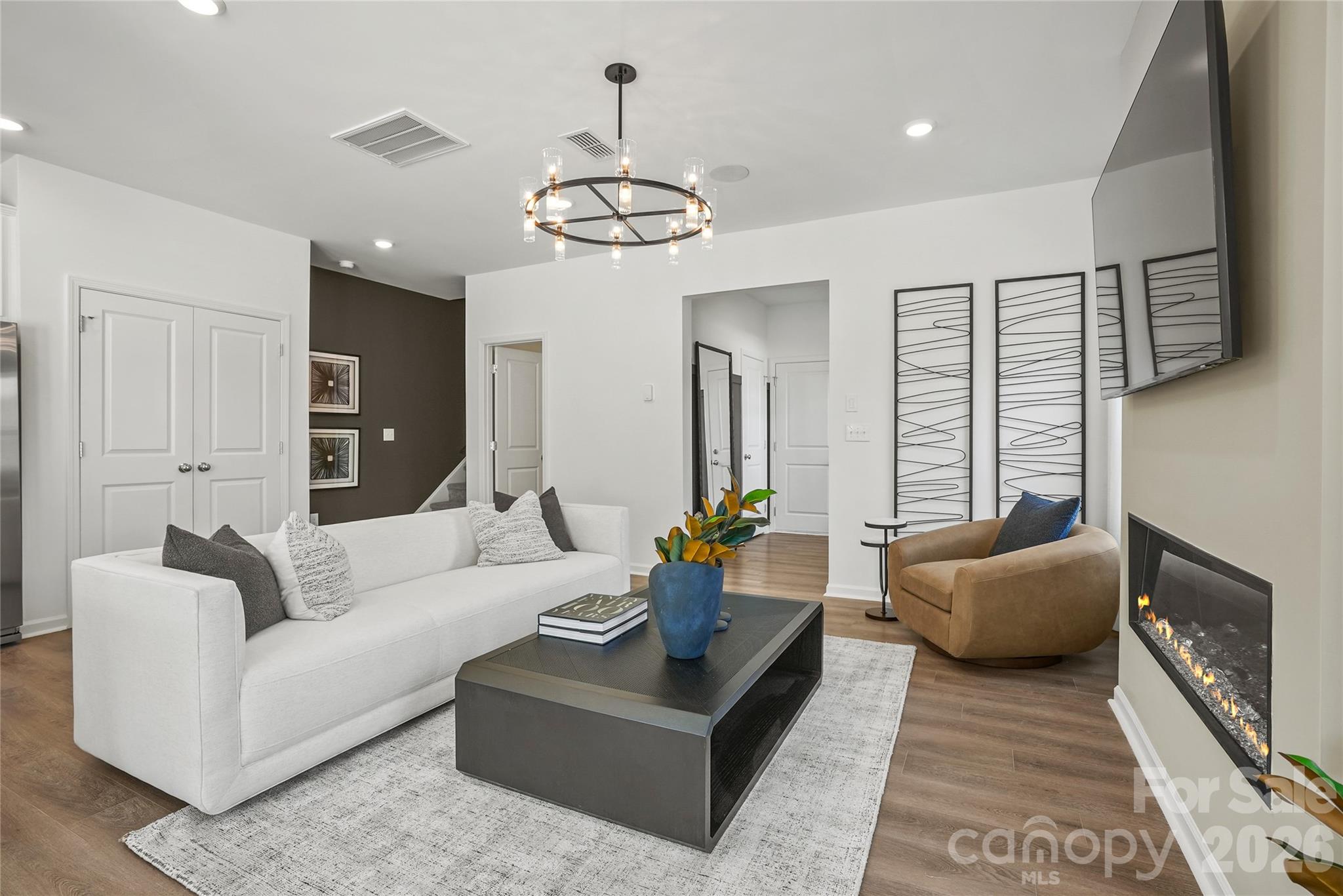 11904 Oak Street — Charlotte