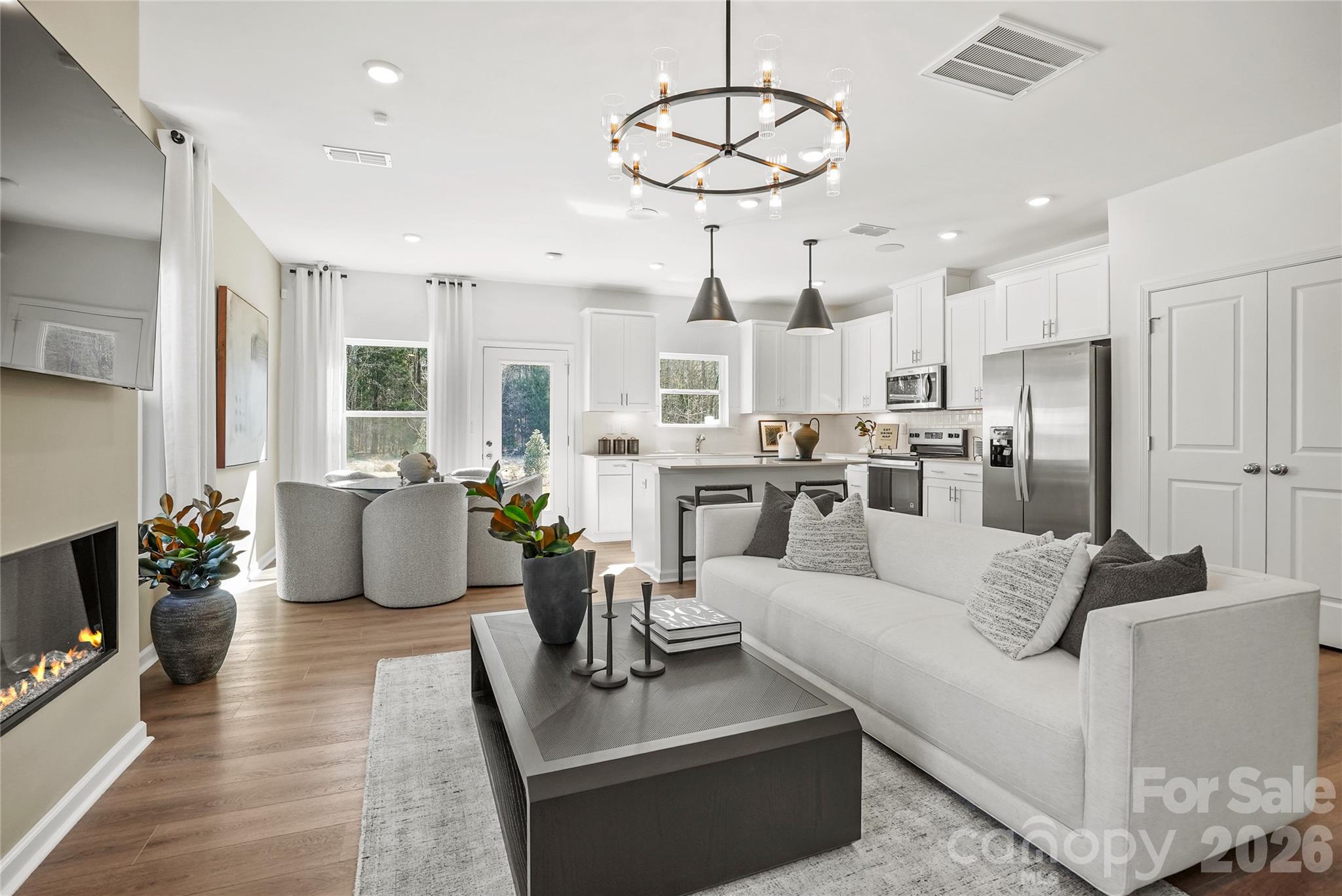 11904 Oak Street — Charlotte