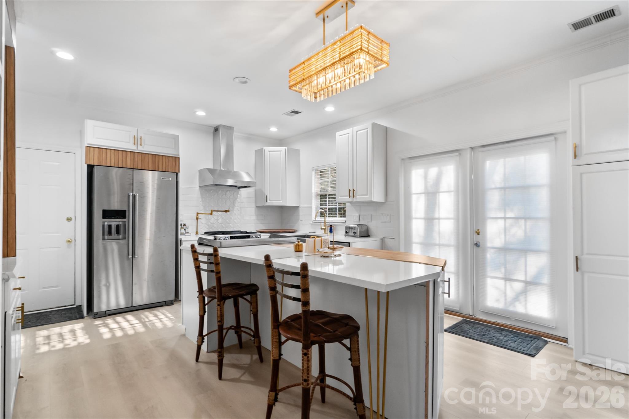 6239 Skyline Drive — Charlotte