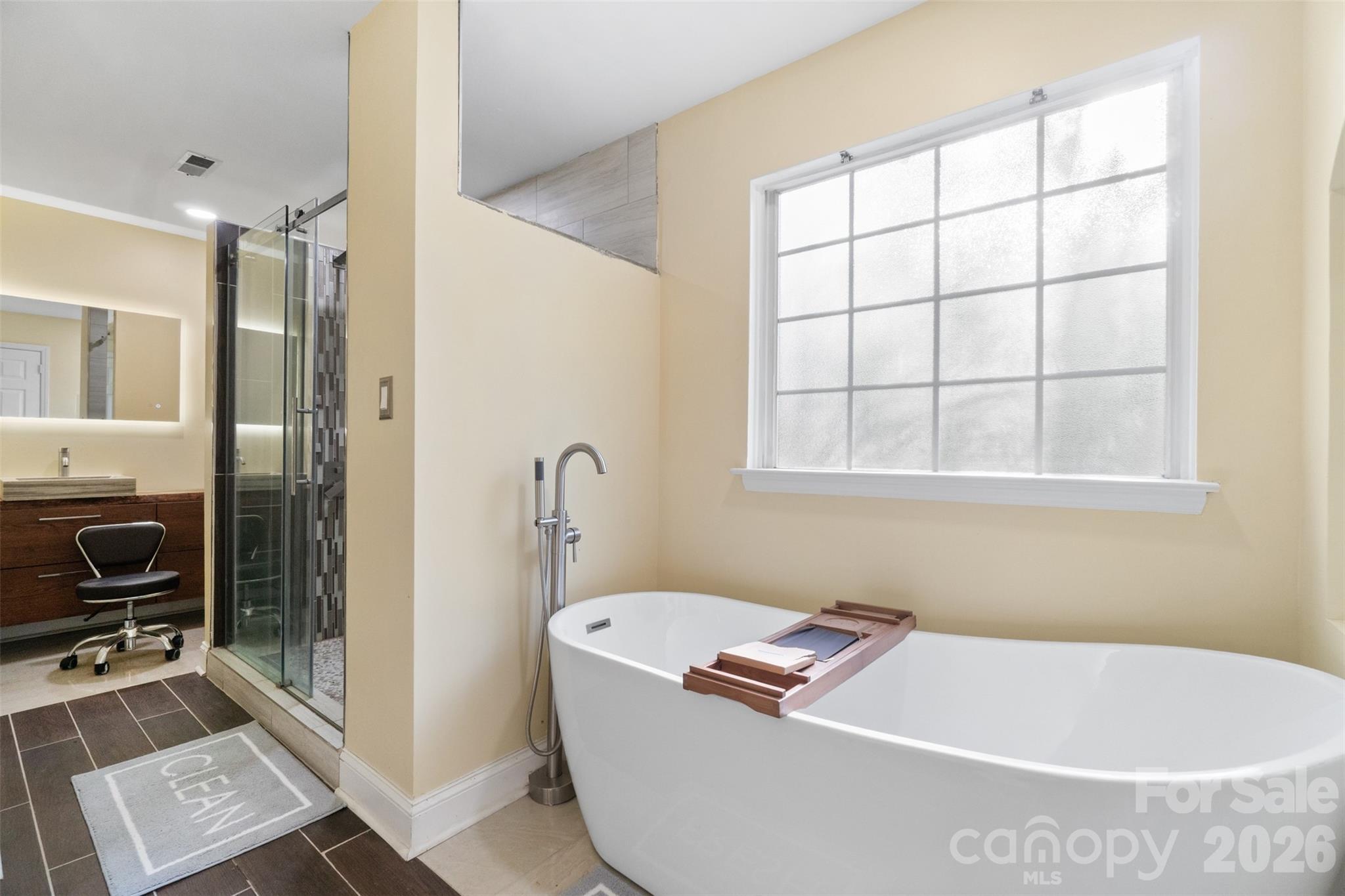 6239 Skyline Drive — Charlotte