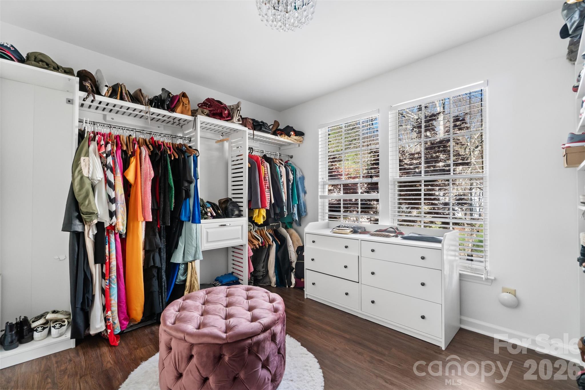 6239 Skyline Drive — Charlotte