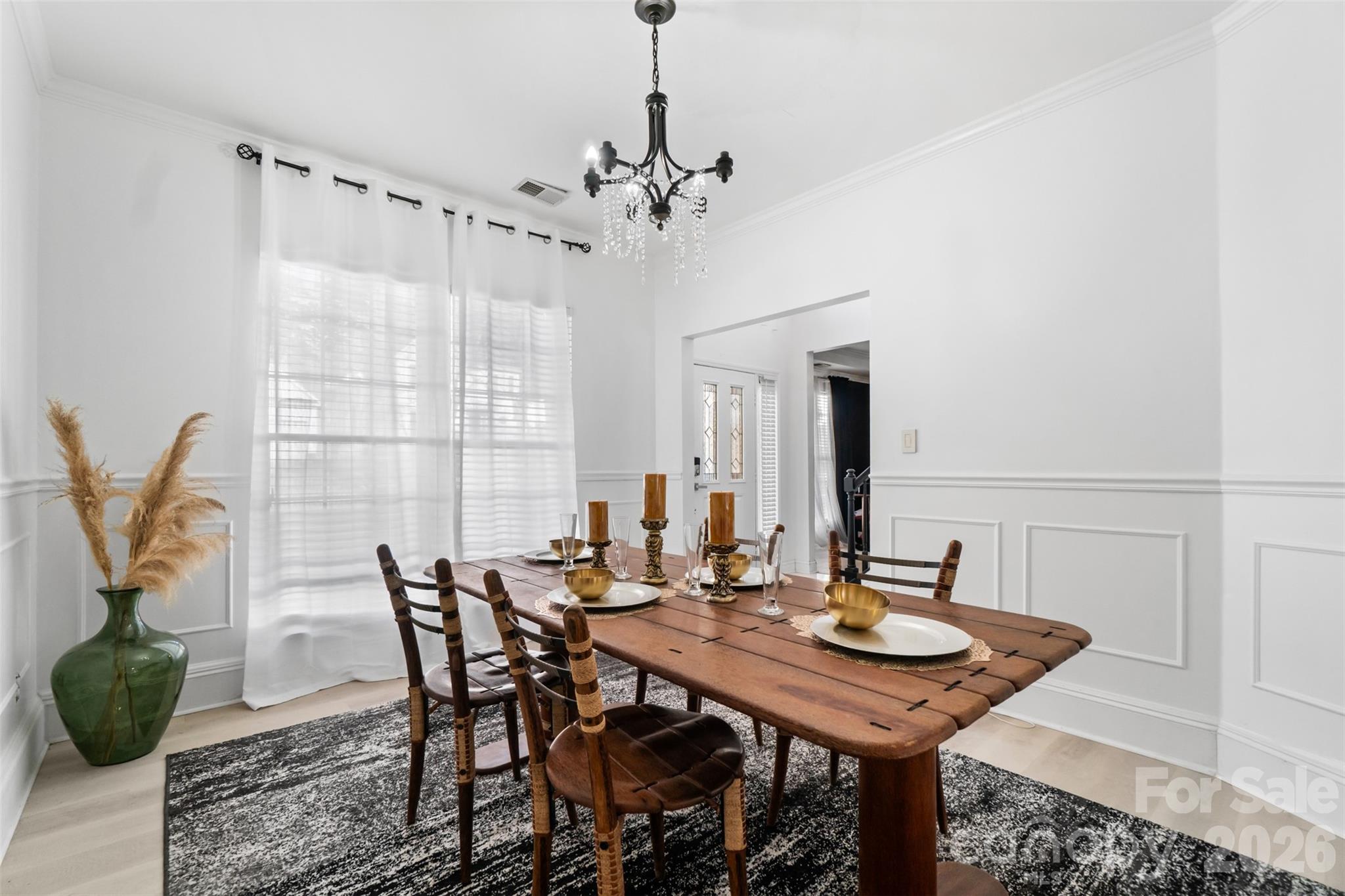 6239 Skyline Drive — Charlotte