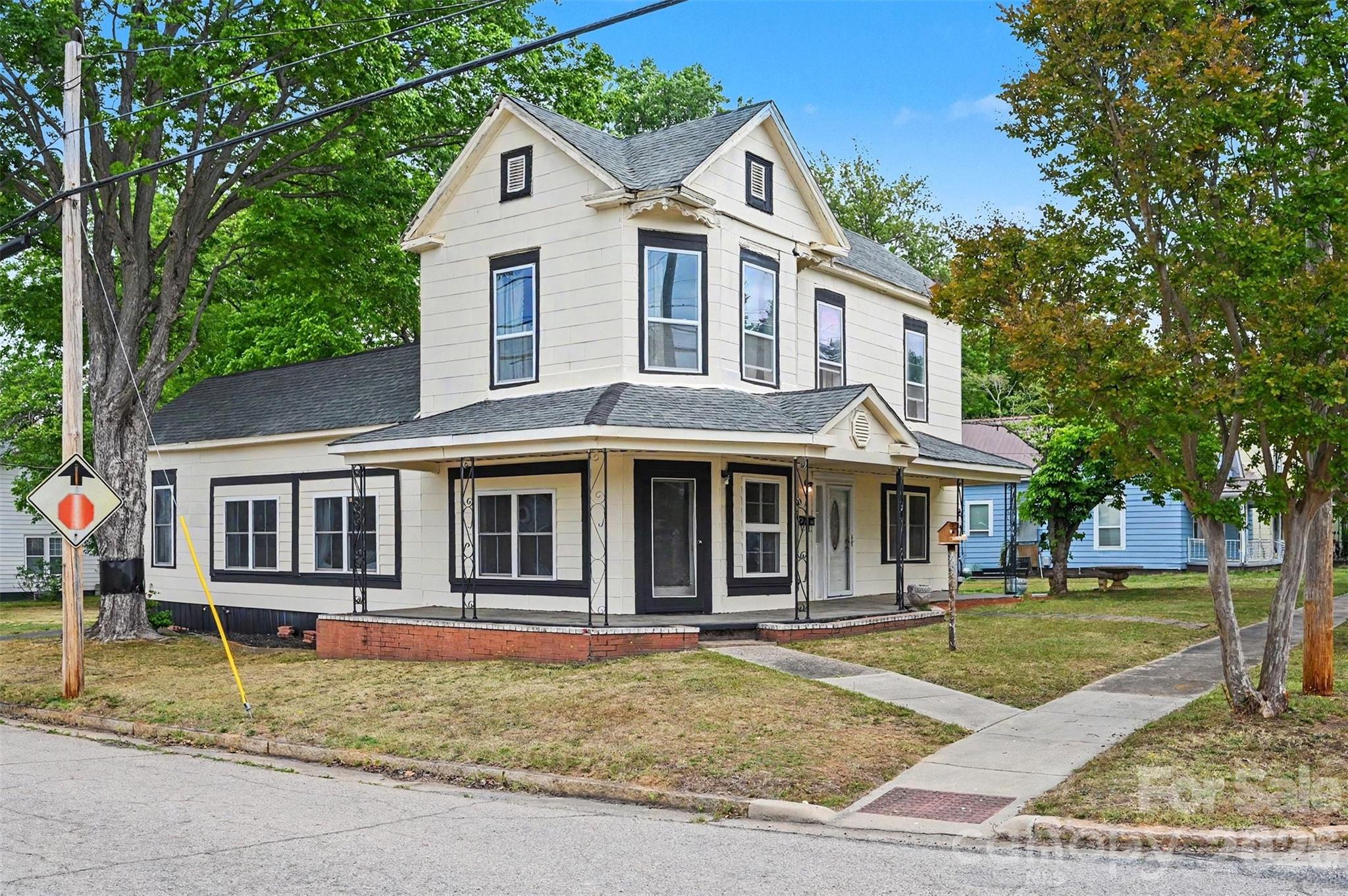 418 S Yadkin Avenue — Spencer