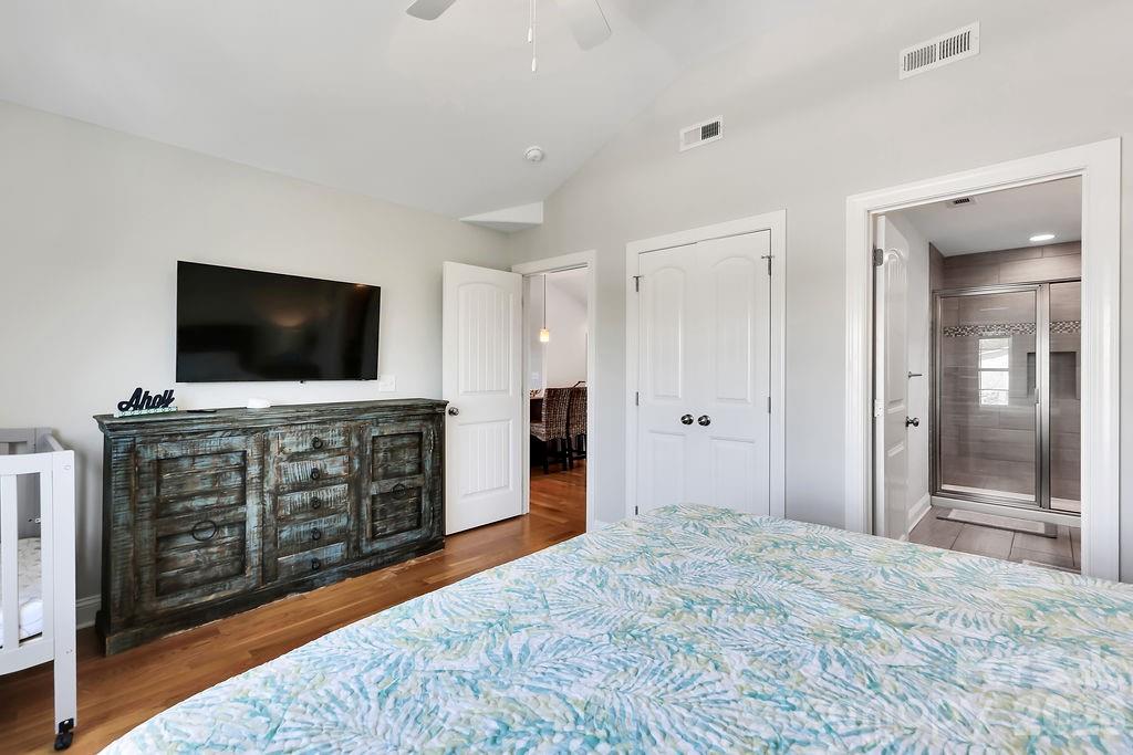 118 W Dolphin Drive — Oak Island