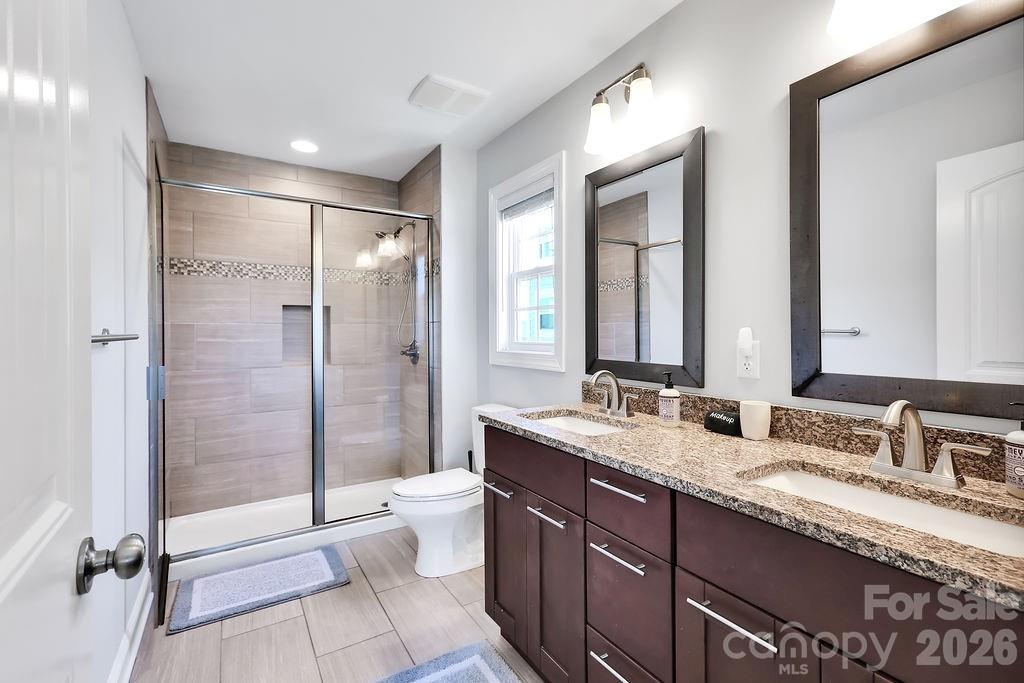 118 W Dolphin Drive — Oak Island