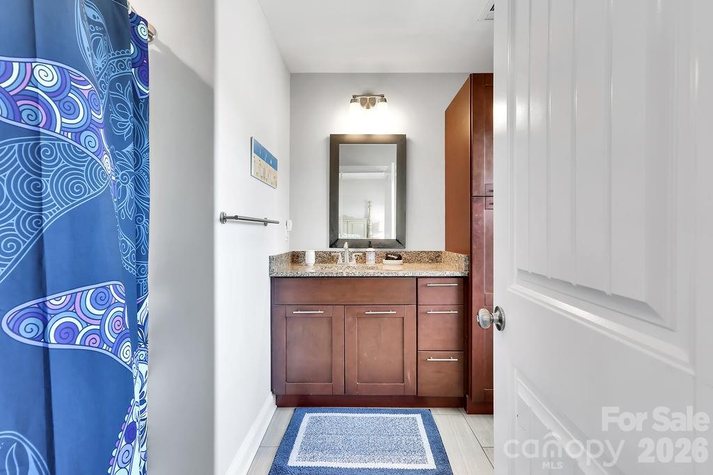 118 W Dolphin Drive — Oak Island