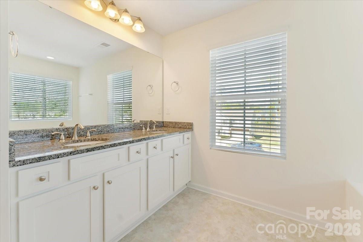 609 Oak Forest Lane — Salisbury