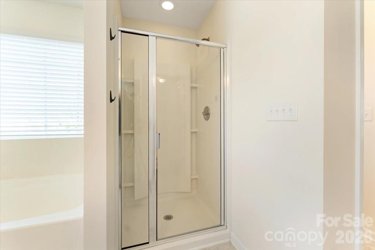 609 Oak Forest Lane — Salisbury