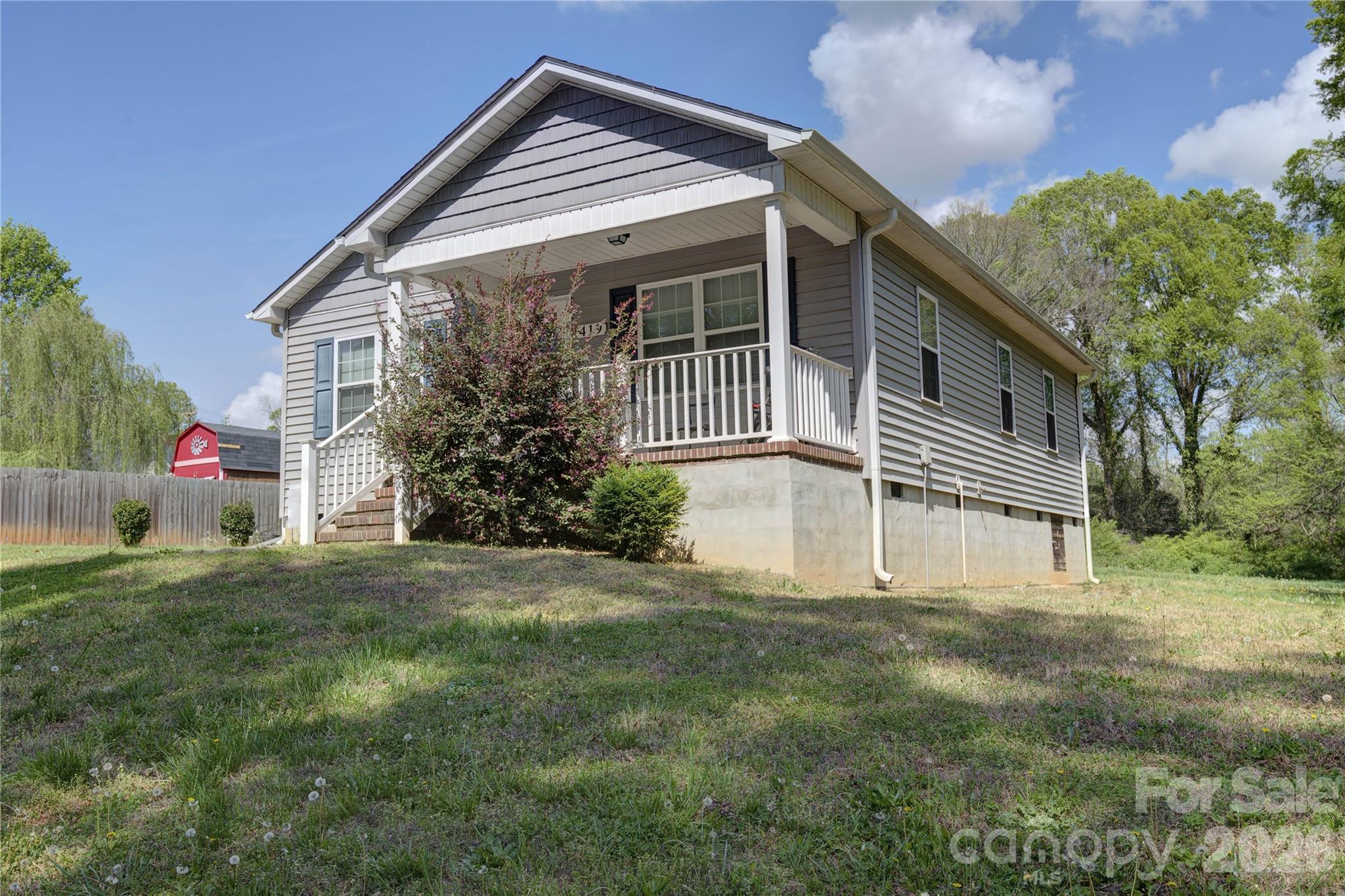 419 N Academy Street — Mooresville