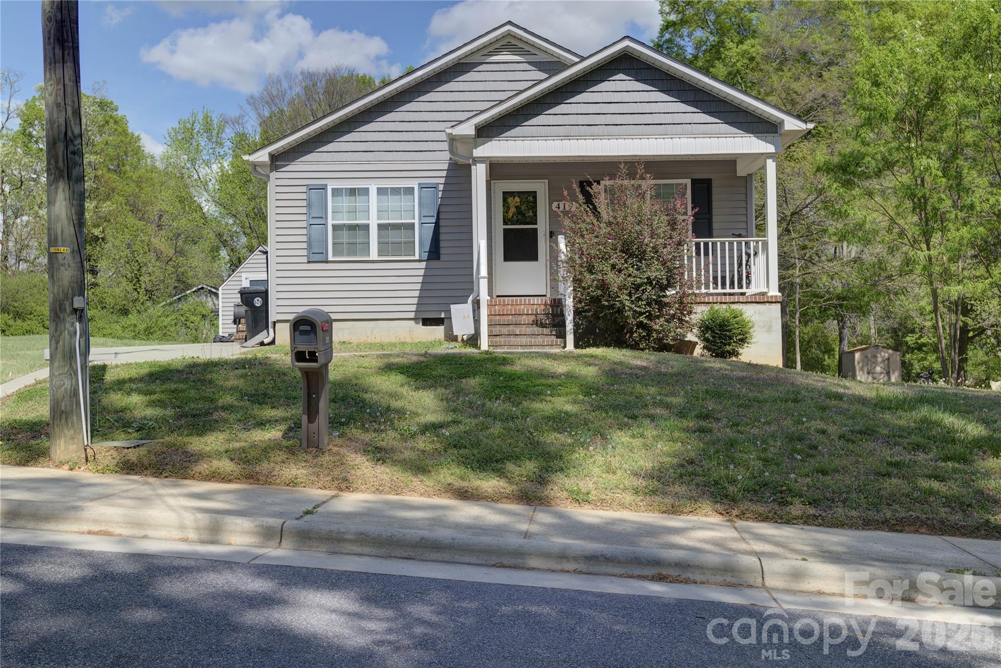 419 N Academy Street — Mooresville