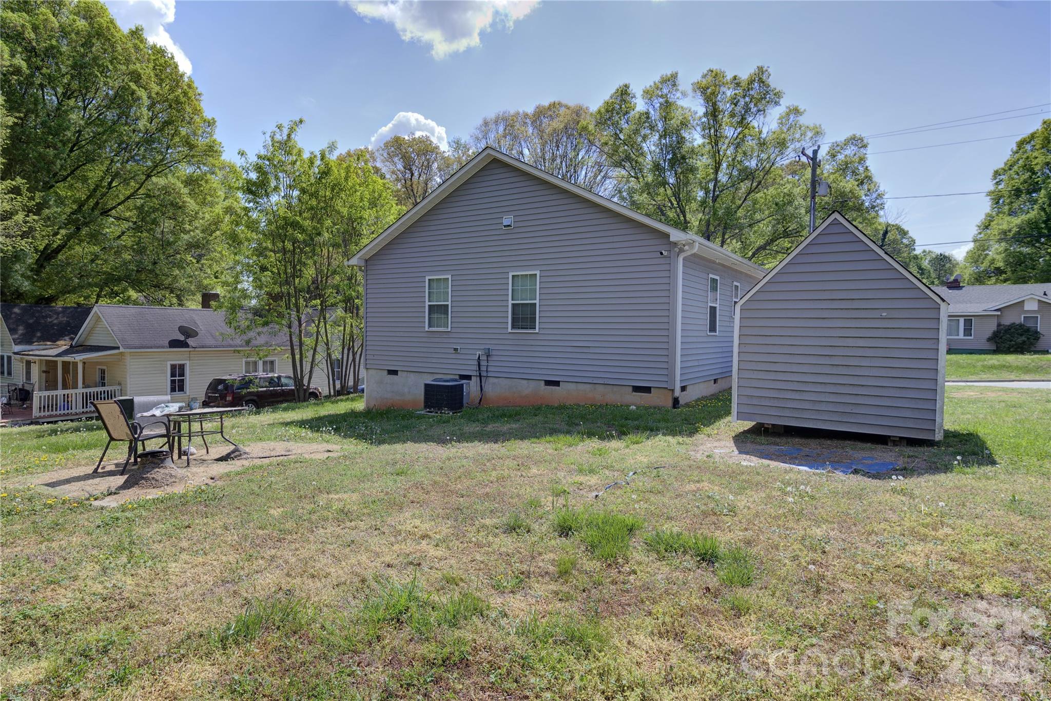419 N Academy Street — Mooresville