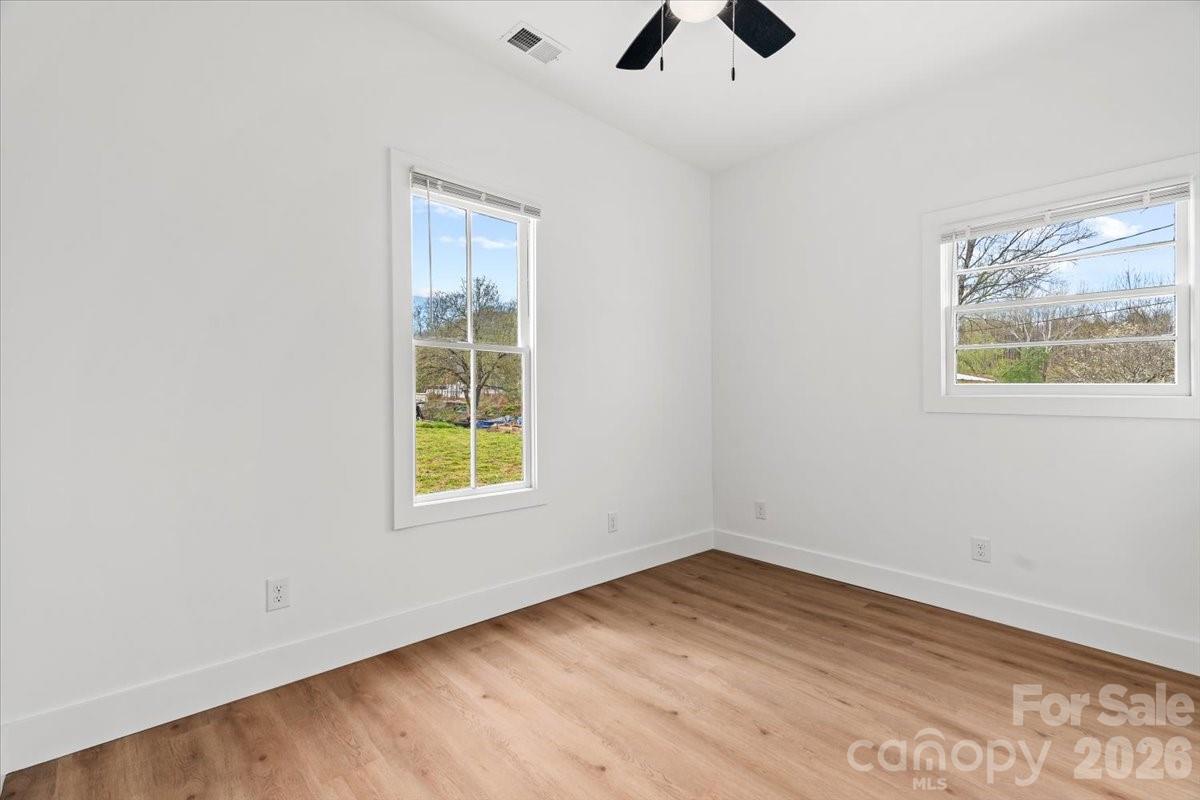 1623 Barnardsville Highway — Barnardsville