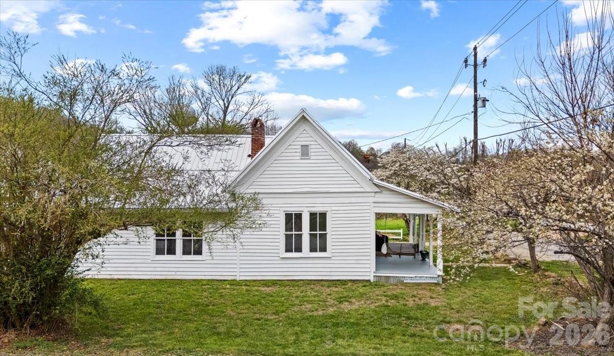 1623 Barnardsville Highway — Barnardsville